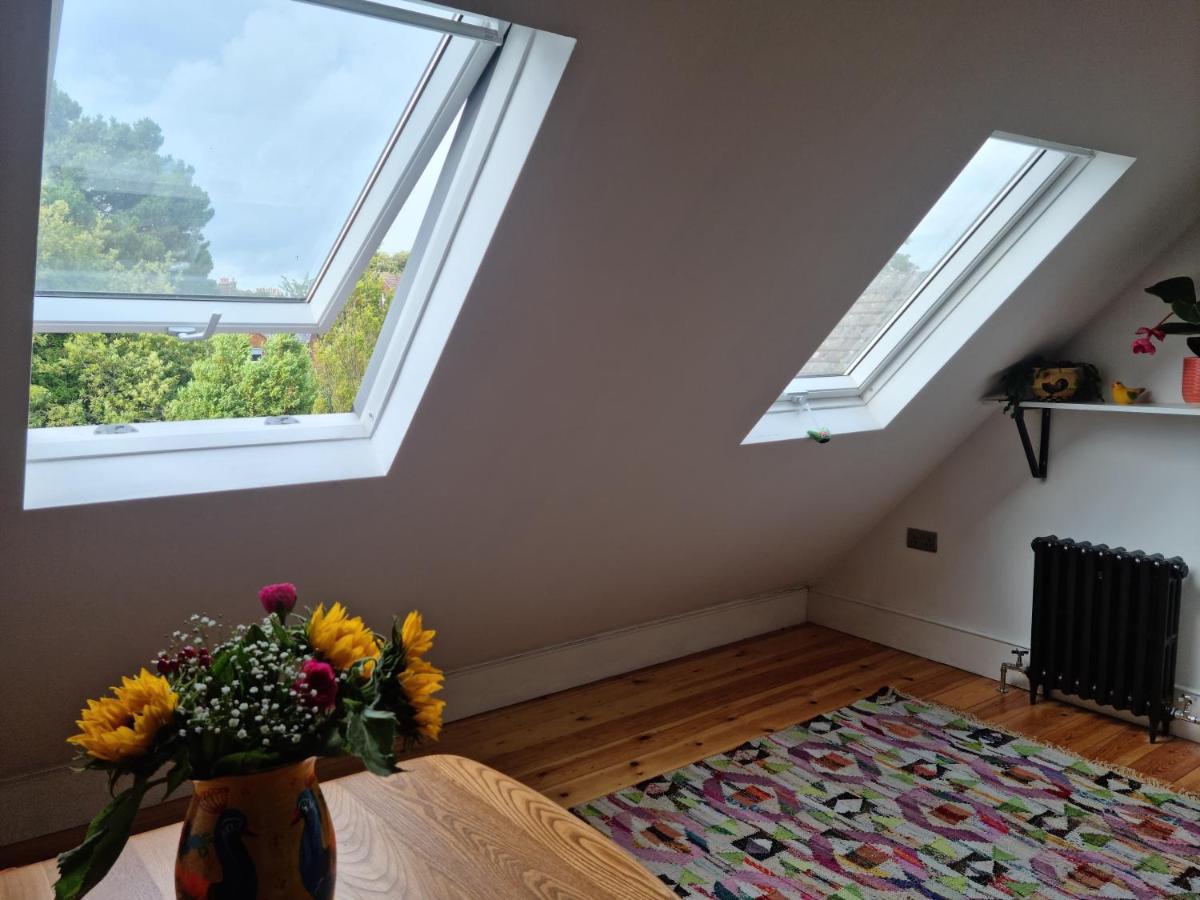 ホテル Beautiful Space On Top Of Edwardian House ヘイスティングス エクステリア 写真